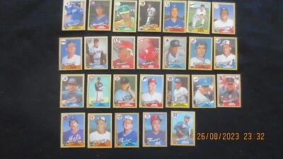 RARE ***(LOT OF 26)*** TOPPS 1987*** MLB MANGERS*** TRADING CARDS**NEAR MINT - Image 1 of 4
