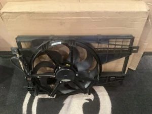ORIGINAL NEU OEM PEUGEOT RIFTER K9 308 T9 KÜHLERLÜFTER UND ABDECKUNG 9812667380 - Bild 1 von 6