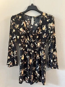 Art Class Black with Daisies Romper Size 10/12 Elastic Neckline 100% Rayon - Picture 1 of 3