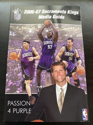 Sacramento Kings 2006-07 Passion 4 Purple Media Guide Mike Bibby/Ron Artest Foto 1 de 2