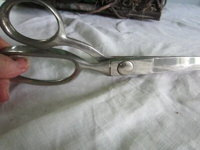Vintage Wiss 1940 to 1950  Pinking Shears/Scissors, sewing Dressmaker - Image 1 of 4
