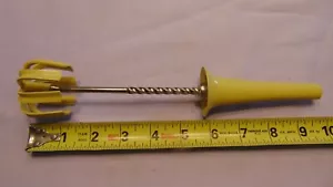 VINTAGE PLASTIC/GREEN HANDHELD BAR PUSH MIXER EXCELLENT!! - Picture 1 of 3