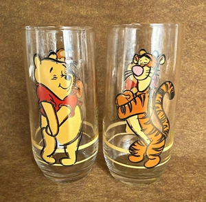 Two Vintage Anchor Hocking Disney Winnie the Pooh And Tigger 6” Drinking Glasses - Picture 1 of 24