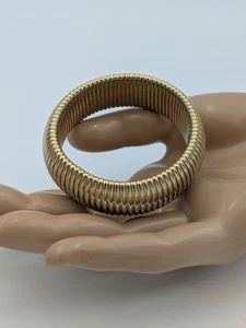 Vintage Gold Tone Stretch Flex Metal Bracelet Bangle - Picture 1 of 5