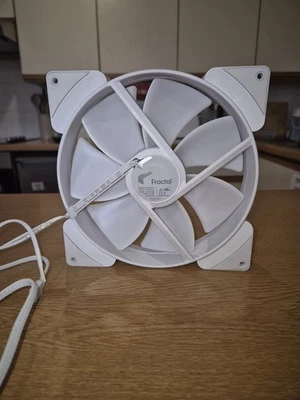 Fractal Design Prisma AL-18 PWM White 180mm RGB Fan High Airflow Quiet LLS... - Image 1 of 4