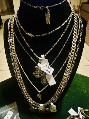 Anillo y brazalete de diamantes de oro chatarra de 14K 9,0 g y 10K 6,6 g / Total 15,6 gramos Foto 1 de 4