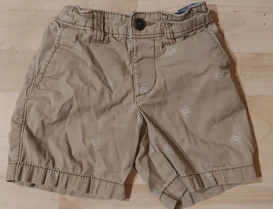 PANTALONES CORTOS CAQUI OSH KOSH NIÑOS PEQUEÑOS TALLA 3T Foto 1 de 1