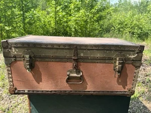 Vintage Military Foot Locker trunk coffee table storage chest box wwii US green - Picture 1 of 7