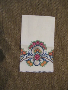 Vintage Leinen Geschirrtuch Elfenbein mit Nadelspitze Blumendesign 14,5 x 20,5" - Bild 1 von 3