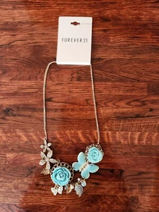 Forever 21 Light Blue Flower Necklace Goldtone Chain Floral Modern Jewelry - Picture 1 of 5
