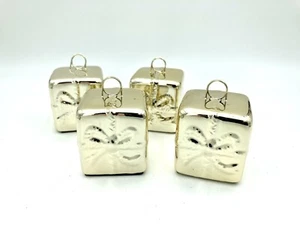 Portatarjetas de Navidad - Juego de 4 - Nuevo en caja Paquete Envolvido en Tono Dorado Regalo Pesado - Imagen 1 de 3