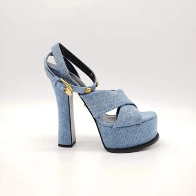 Sandalia de plataforma de tacón alto de mezclilla azul Versace | Talla 37/NUEVA $1100 Foto 1 de 4