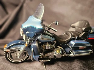 Franklin Mint Harley-Davidson Ultra Classic Peace Officer 1:10 Scale Inv. #4744 - Picture 1 of 9