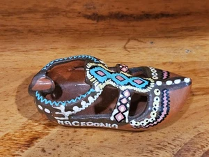 4" Long Macedonia Pottery Ashtray Shoe Hand-painted Very Cool - Picture 1 of 5
