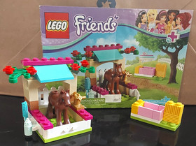 LEGO Friends Little Foal Vet 41088 43-Piece Set Horse Animals