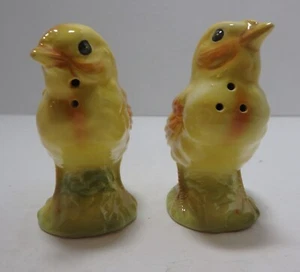 Vintage Japan Yellow Baby Chicks salt pepper shakers - Picture 1 of 3
