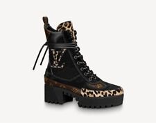 Botas Louis Vuitton negras piel y gamuza de segunda mano - GoTrendier