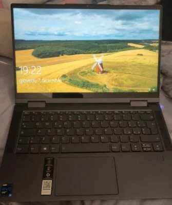 Computer portatile Lenovo Yoga I7 - Immagine 1 di 3
