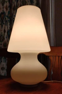 Table LAMP Milk GLASS MCM MUSHROOM vintage 17" ALL glass - Picture 1 of 16
