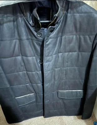 Abrigo de conductor de cuero para hombre Foto 1 de 3