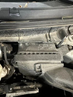 Used Air Cleaner Assembly fits: 2015 Nissan Rogue QR25DE 2.5L VIN K 1st digit Ko Foto 1 de 4