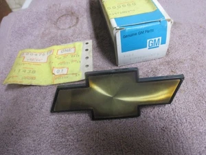 NOS new GM Chevrolet Front Grill Emblem 1980's  Multiple applications 10047618 - Bild 1 von 1