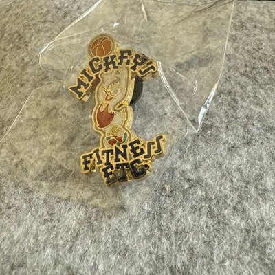 Prendedor Disney Cast Mickey's Fitness Donald Duck Wellness Expo Baloncesto 116505 Foto 1 de 4