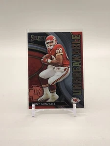 Tony Gonzalez 2020 Select #U25 Unbreakable Insert - Picture 1 of 2