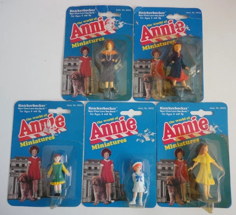 1982 Lot of 5 Different Little Orphan Annie Knickerbocker Dolls Figures NRFP Cover