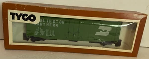 VINTAGE TYCO 50' PLUG DOOR BOX CAR BURLINGTON NORTHERN 339E MODEL TRAIN - Picture 1 of 7