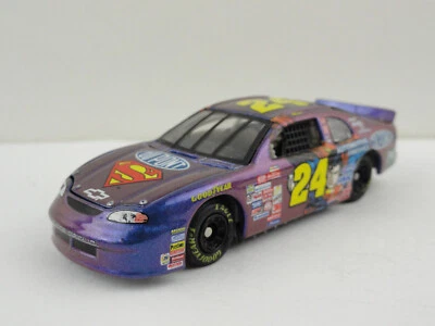 Revell 1999 1/64 Jeff Gordon #24 Dupont/Superman - Suelto Foto 1 de 4