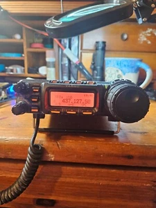 Yaesu FT-857m HF+2m+70cm all mode transceiver - Picture 1 of 6
