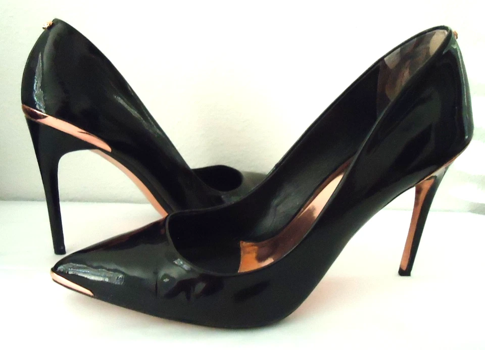 Zapatos de salón Ted Baker London para mujer de charol negro con punta 39,5/9 Foto 1 de 4
