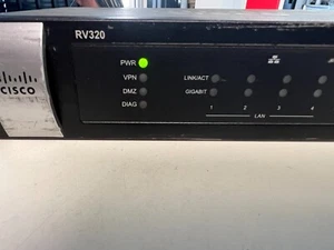 CISCO RV320 DUAL ROUTER 4 GIGABIT PORTS RV320 -30 day warranty - Picture 1 of 6
