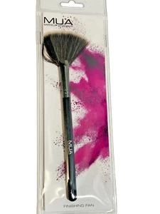 MUA PROFESIONAL MAQUILLAJE ACADEMIA Ventilador de acabado sombra de ojos lluvia - Nuevo - Imagen 1 de 7