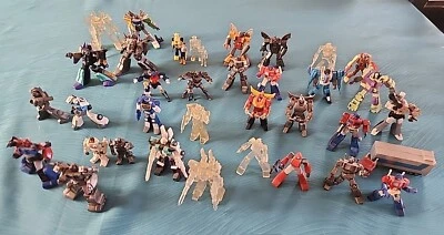 TAKARA TRANSFORMERS Heroes of Cybertron PVC Figurines - Image 1 of 4