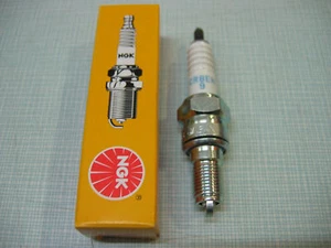 CANDELA NGK LKAR8A9 ORIGINALE - Foto 1 di 1