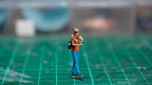 Kepopic Miniature Figure Scale 1/64 For Diecast - Picture 1 of 3