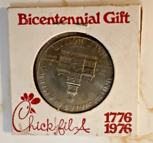 Chick Fil A BICENTENNIAL GIFT 1776-1976 Kennedy Half Dollar - Picture 1 of 5