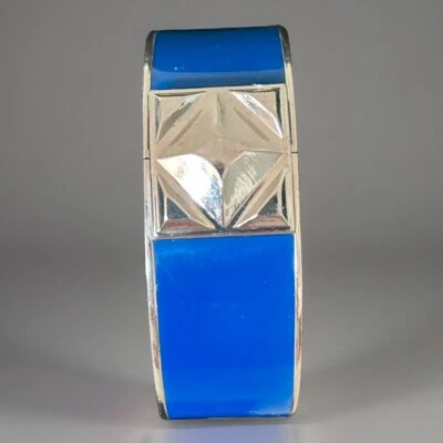 Pulsera Vince Camuto Esmalte Azul Real y Tono Plata Abrazadera Nueva Sin Etiquetas Talla 7 GB9 Foto 1 de 3