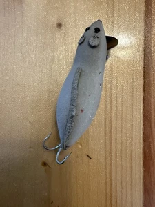 Señuelo de pesca Heddon Meadow Mouse de colección buen estado - Imagen 1 de 3