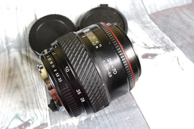 Pentax 28-70mm f/3.5-4.5 Tokina AF zoom lens for K-1 k-70 kp k-3 k-50 k-5 - Image 1 of 4