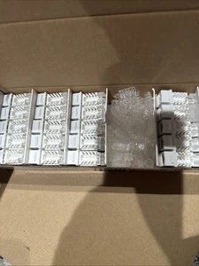 Jacks Keystone Everest 45° en ángulo RJ45 Cat6 paquete de 50 blancos perfil delgado - Imagen 1 de 6