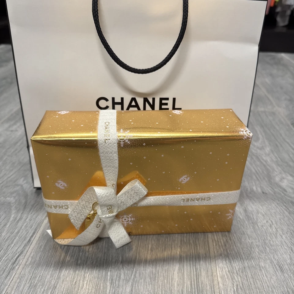 NIB Chanel Maximum Brilliance Christmas 2024 Lipgloss Trio Gift Set w Pouch - Image 1 of 4