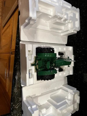 FRANKLIN MINT Precision Model 1:12 Scale The Oliver Super 99 Tractor w/Box ♤50 - Image 1 of 4