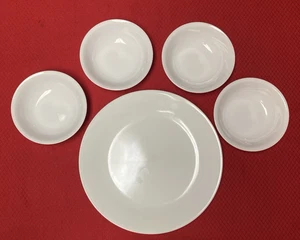 NICE! Set of 8 Corelle WINTER FROST WHITE 4 Ea. Dinner Plates & Berry Bowls - Picture 1 of 6