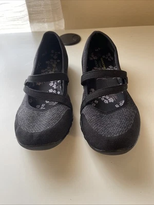 Skechers 23005 Women's Size 9 Relaxed Fit Memory Foam Breathe Easy Mary Janes - Image 1 of 4