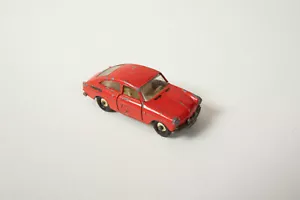 Matchbox Volkswagen 1600 TL (R4E) Lesney (JSF6) Serie 67 Rosso - Foto 1 di 7