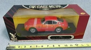 RARO Road Signature 1961 Rosso ASTON MARTIN DB4GT ZAGATO 1:18 pressofuso in scatola - Foto 1 di 2