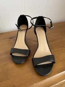 Time & Tru Black Strappy Heels SZ 8.5 - Picture 1 of 4